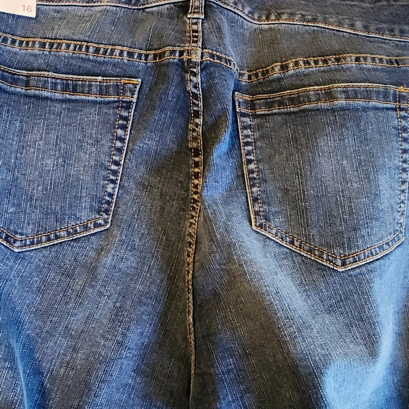 Torrid Denim Shorts - Picture 4 of 5